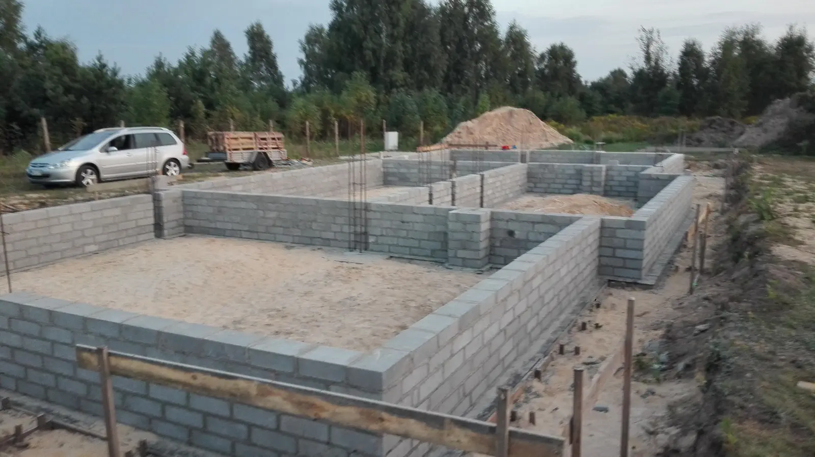 Budowa Moniki i Piotrka 