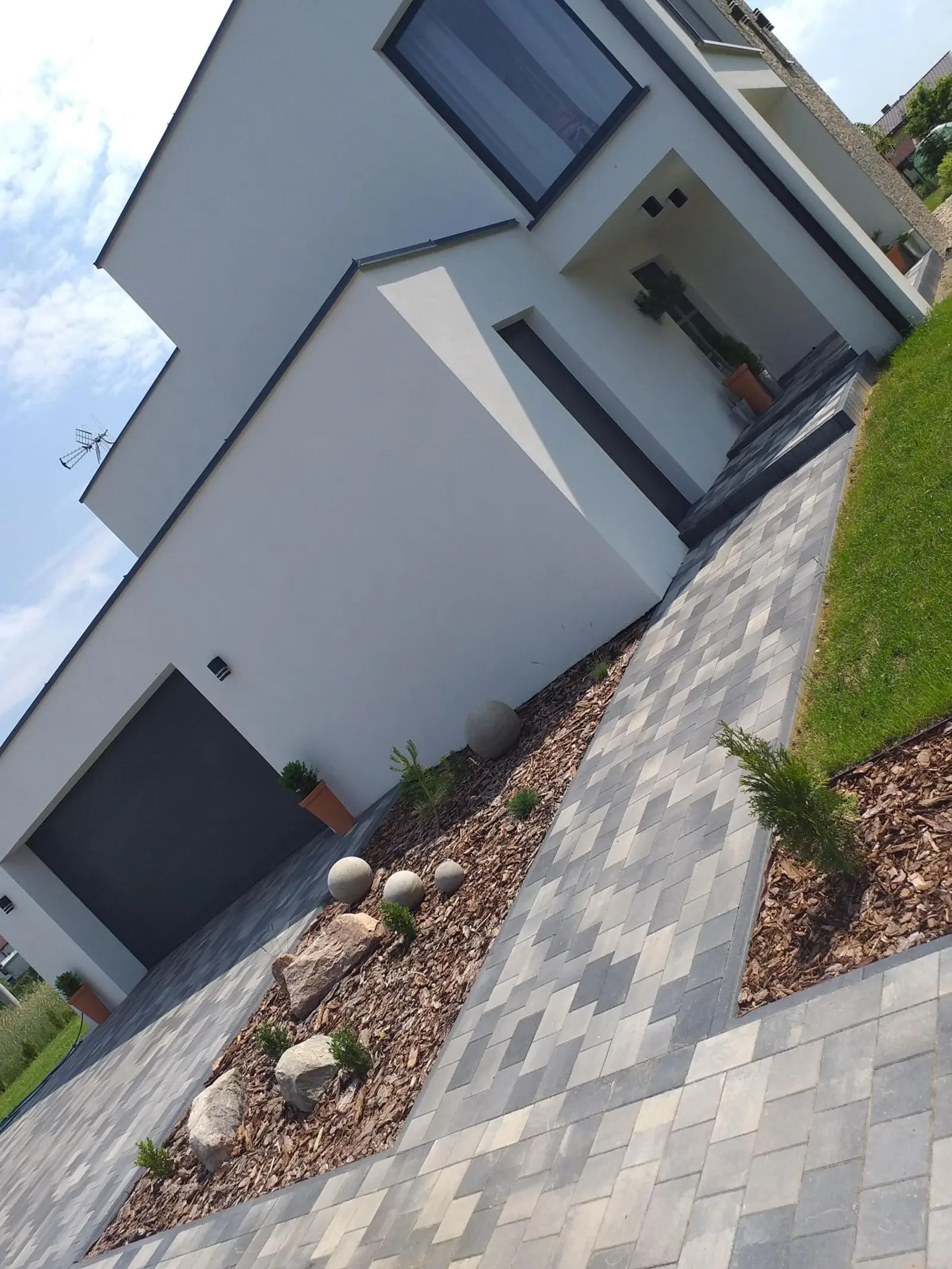 Budowa Magdy i Daniela